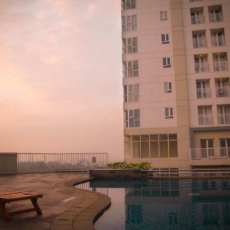 猩红天空酒店 Jatinangor 外观 照片